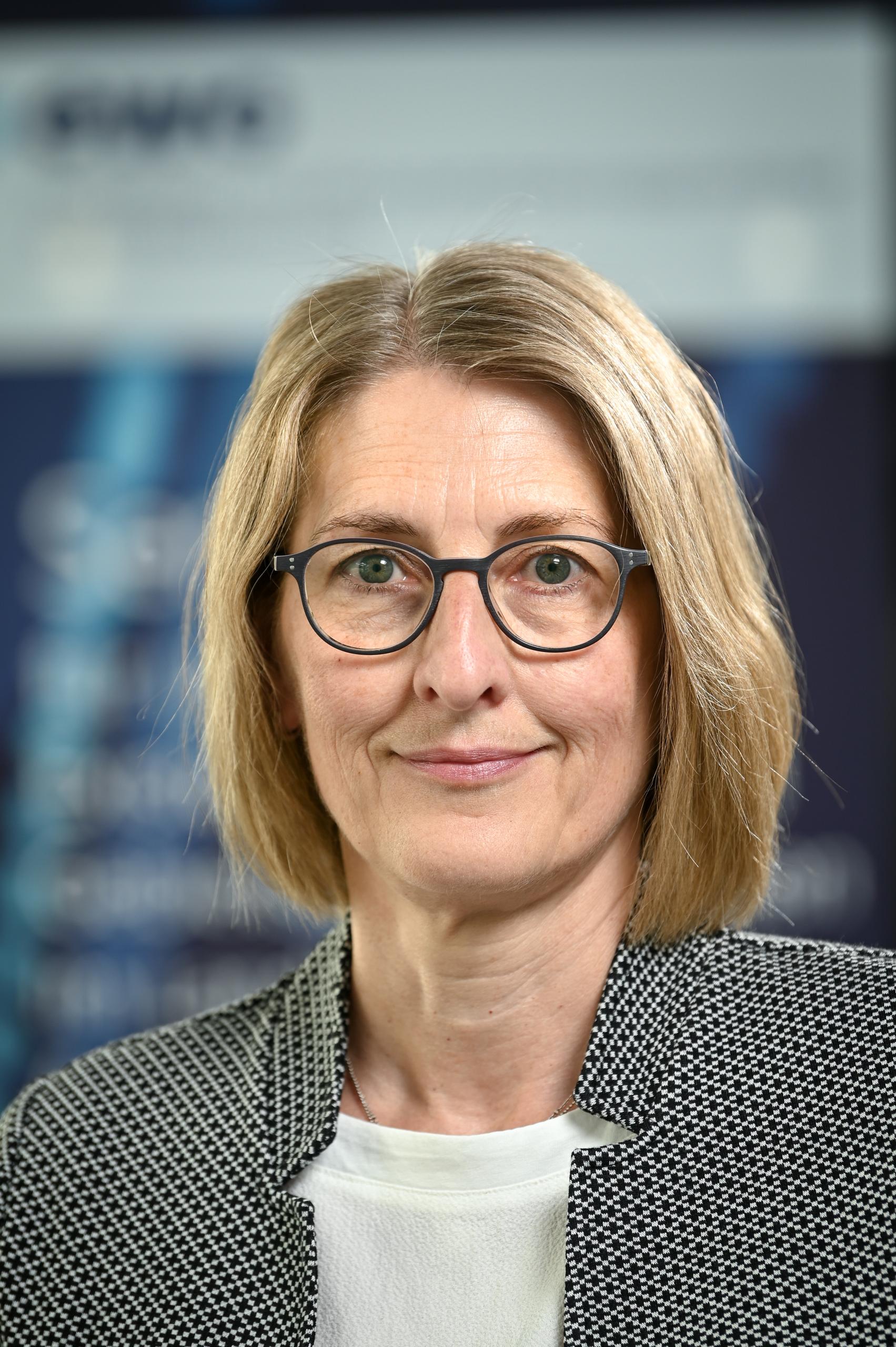 Carola Gabriel